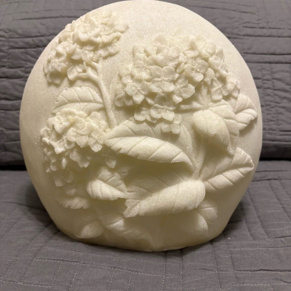 Barbara King Illuminated Hydrangea Embossed Sandstone Disk New